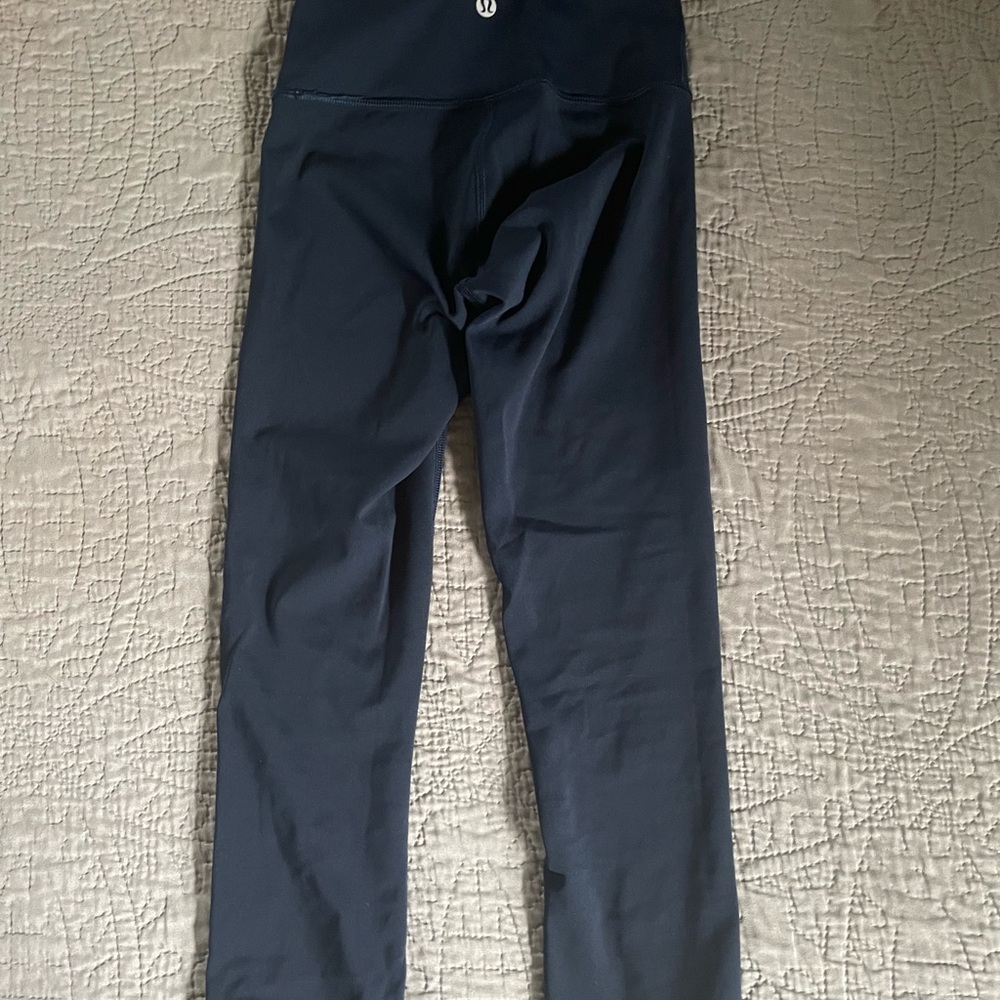 Lululemon Capri Navy Blue Leggings